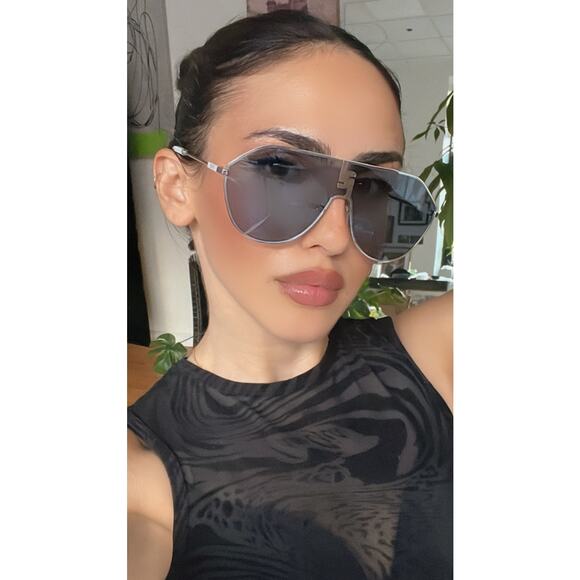 NEW Fendi FE40080U Match Palladium Silver Blue Sunglasses